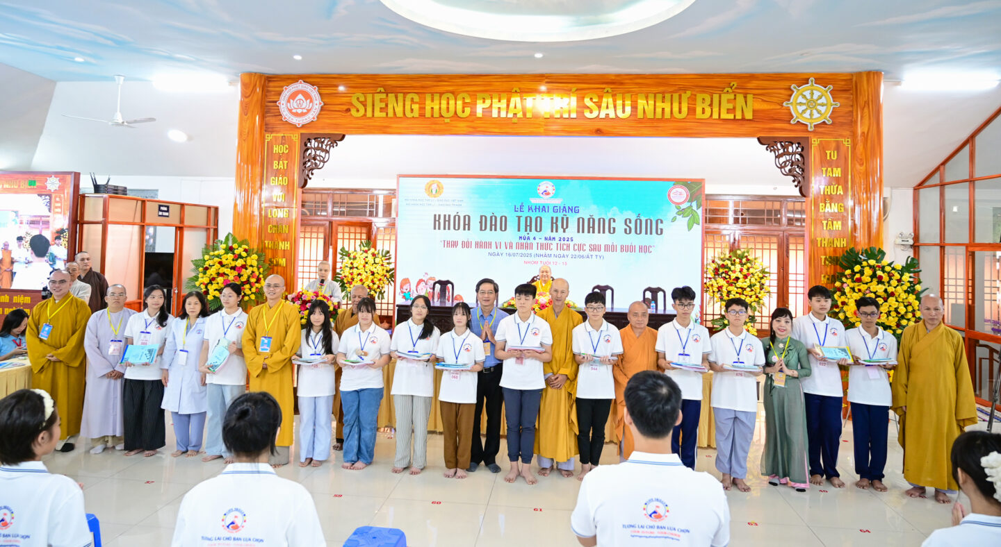 khai giang khoaL 05