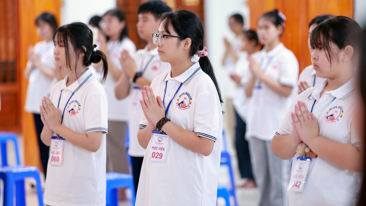 khai giang khoaL 13