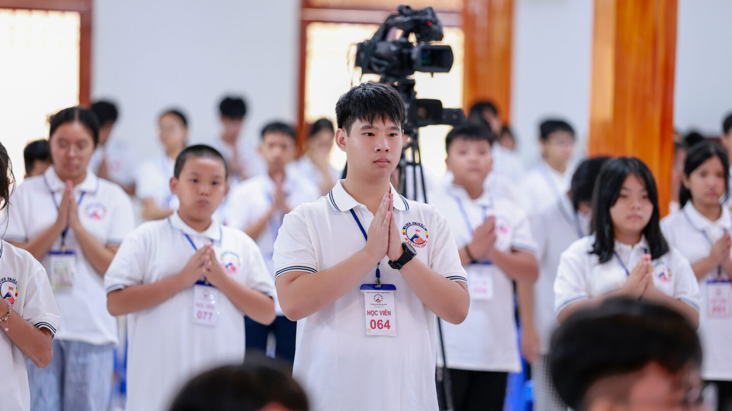 khai giang khoaL 33