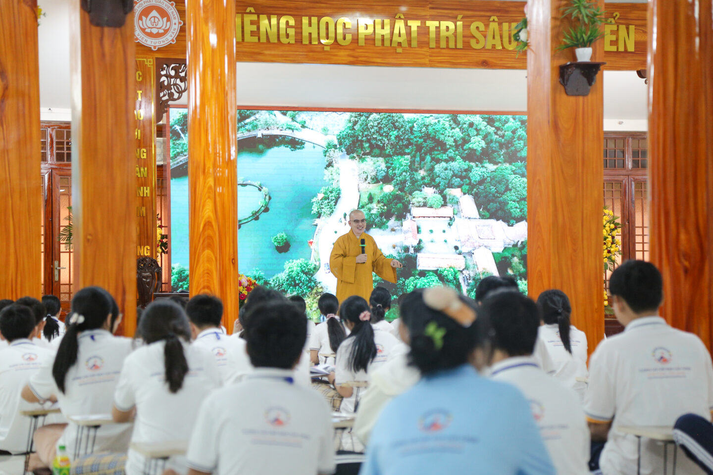 y thuc van hoa 56