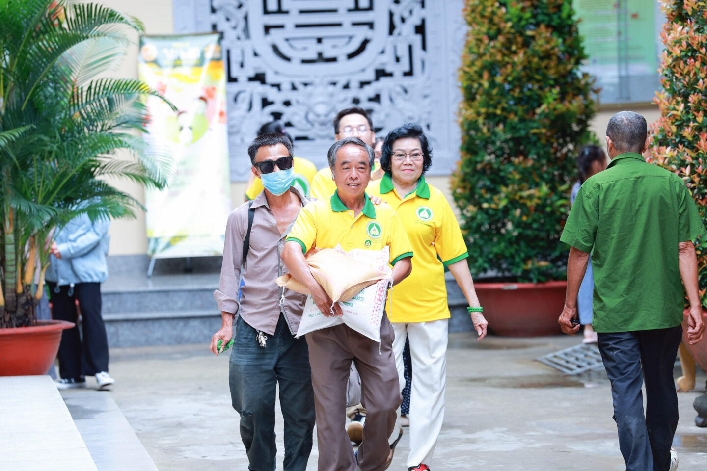phat qua vu lan tvtv 74