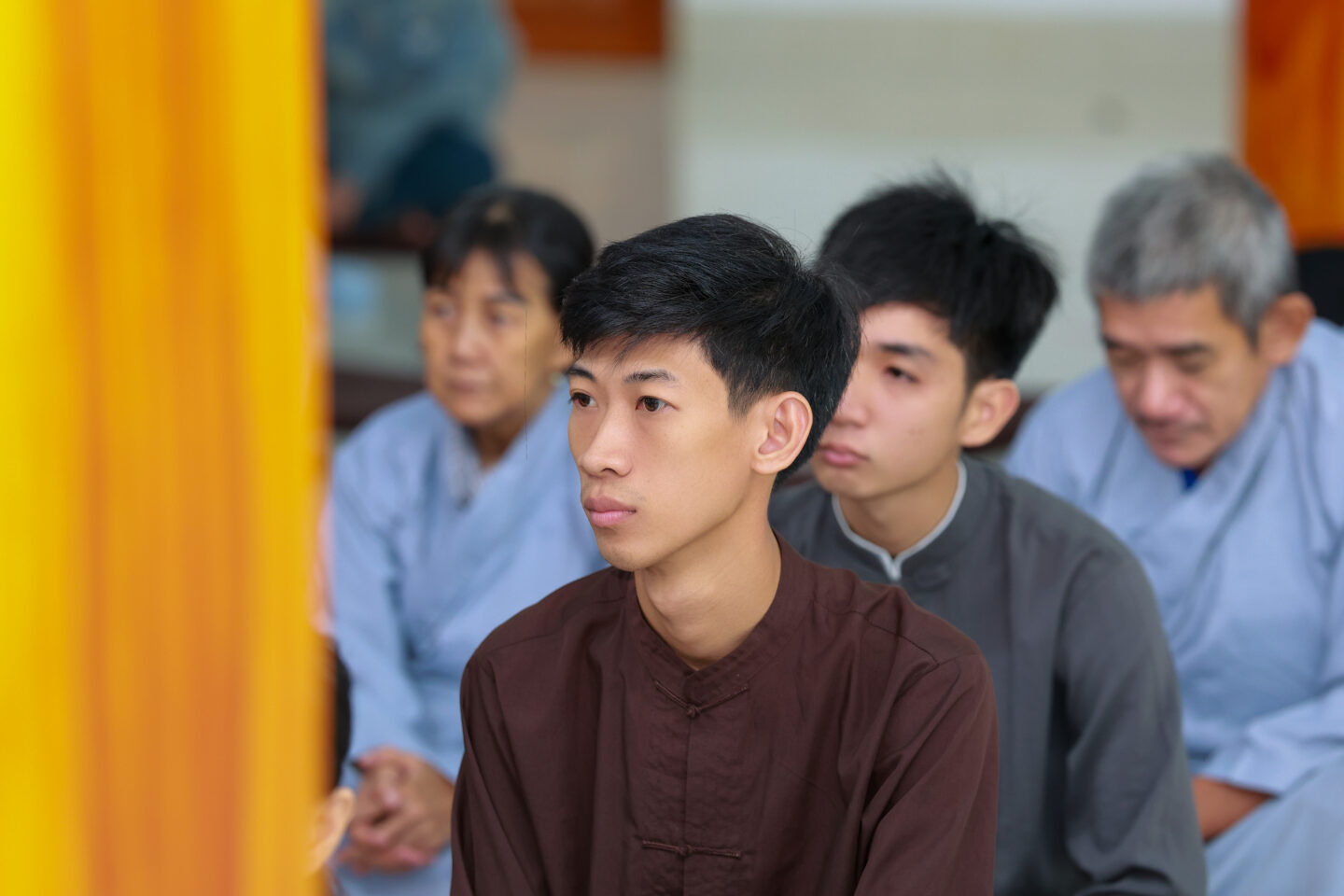 trai dan chan te 024