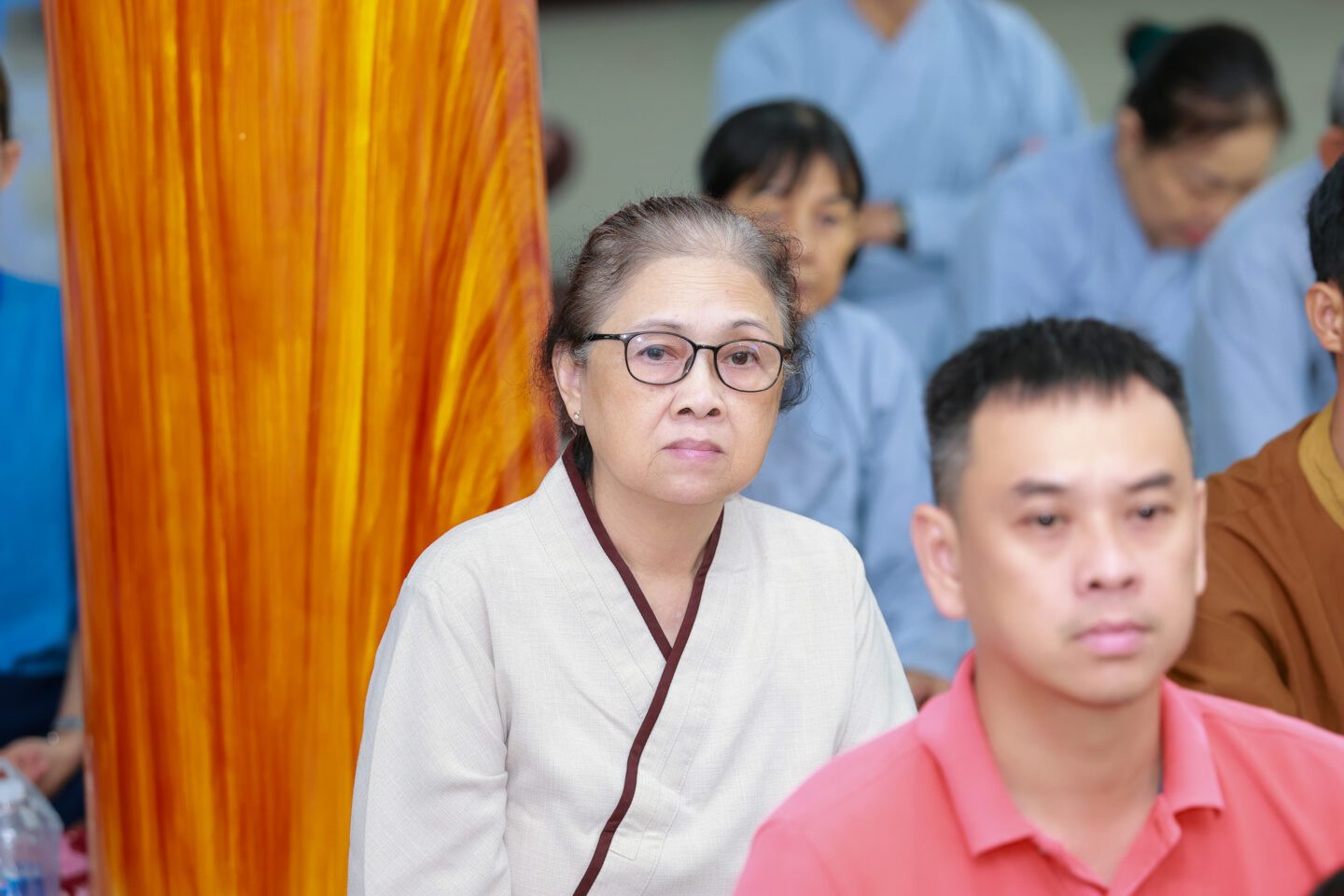 trai dan chan te 034