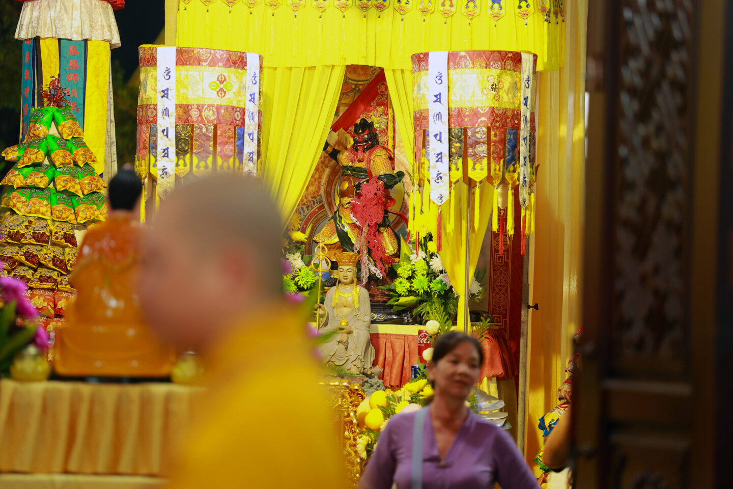 trai dan chan te 112