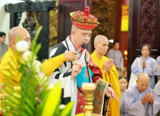 TVTV: Trang Nghiêm Pháp hội Địa Tạng – Trai Đàn Chẩn Tế – Kỳ Siêu Bạt Độ trai dan chan te 122