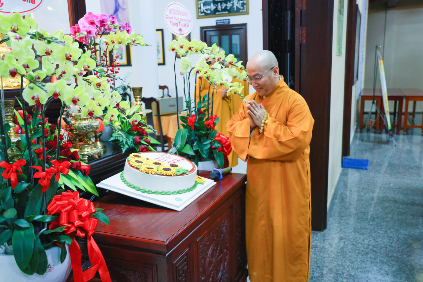 tu tu khanh tue 09
