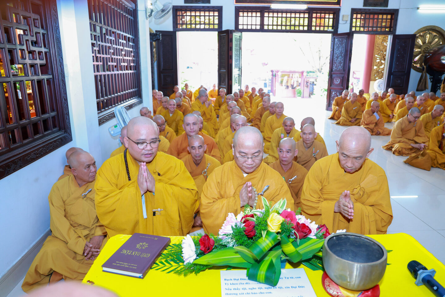 tu tu khanh tue 27