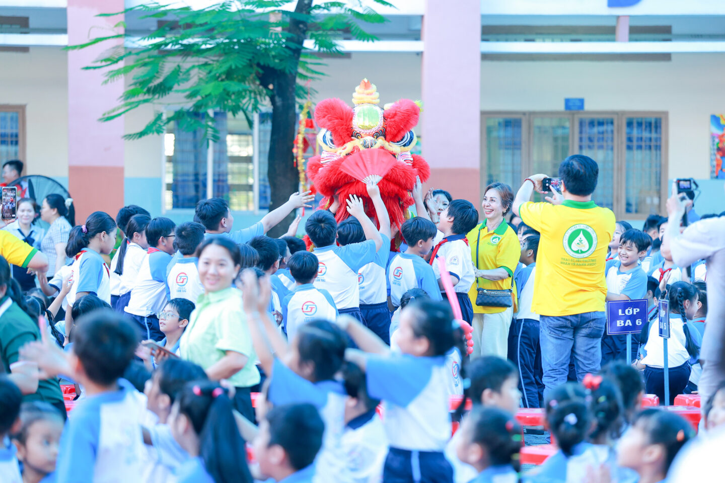 trung thu 2025 005