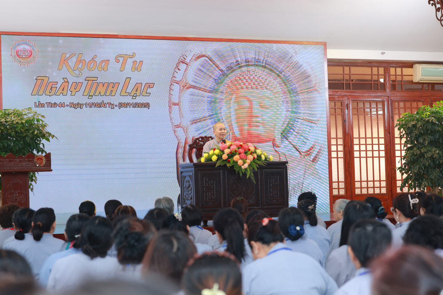 khoa tu 44 144