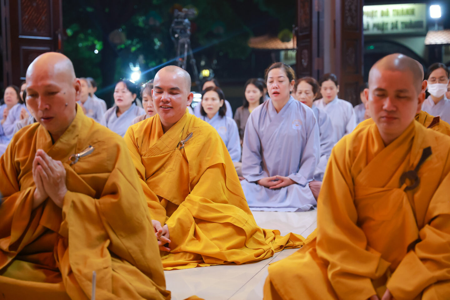 lễ tri chu dai bi 14