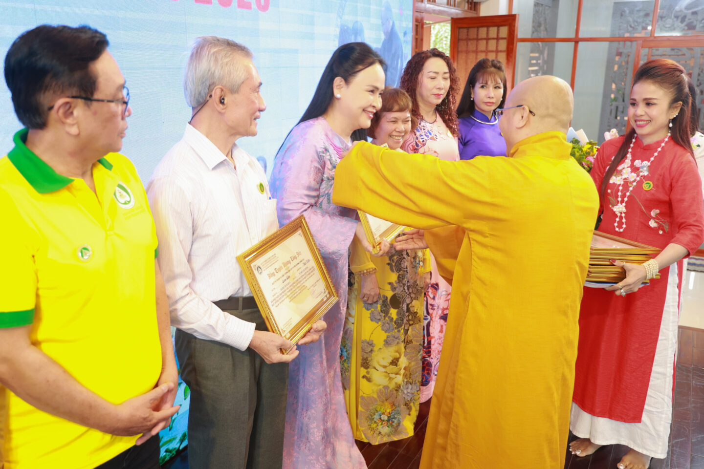 họp quỹ cuối năm 061