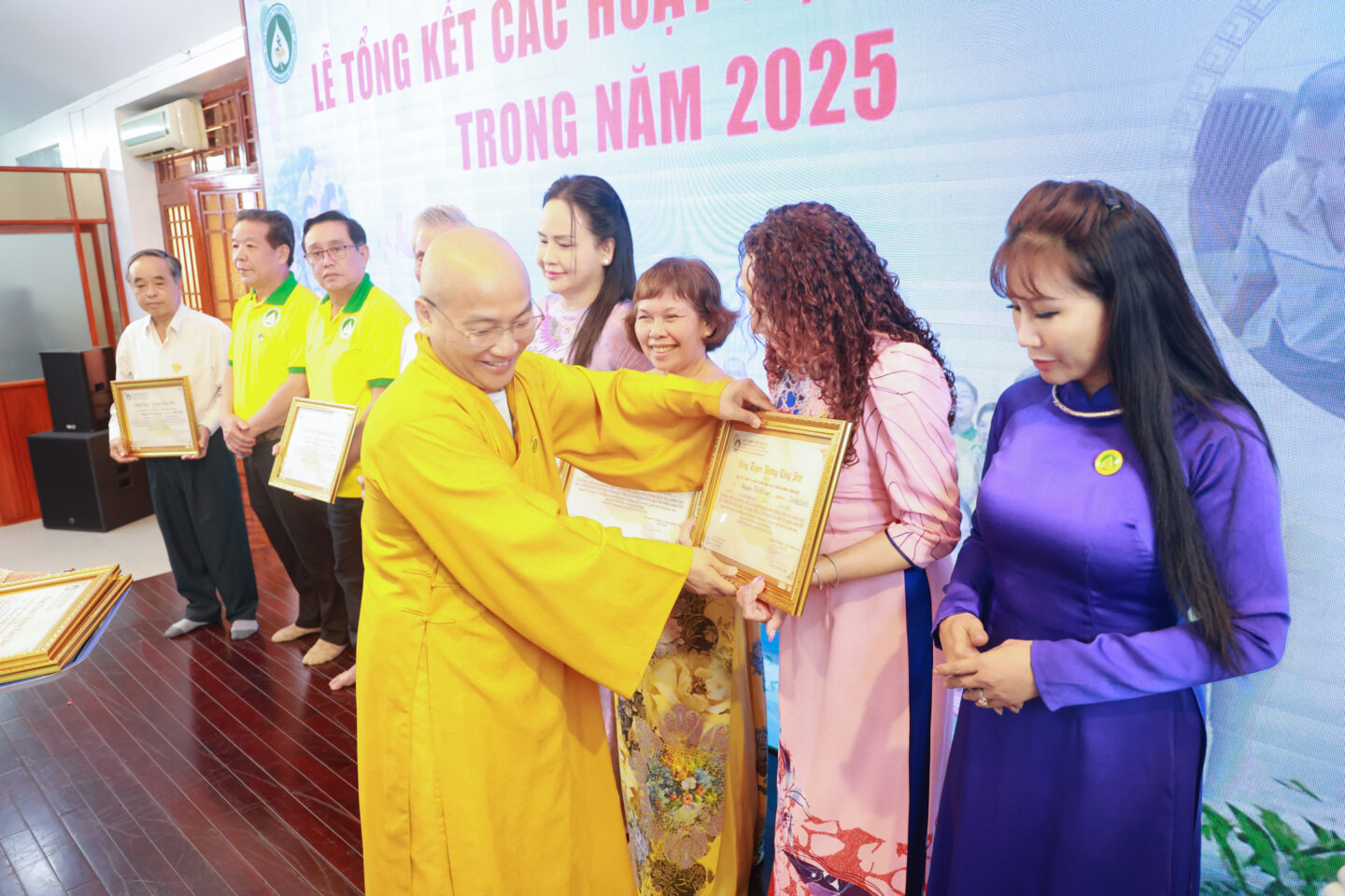 họp quỹ cuối năm 063
