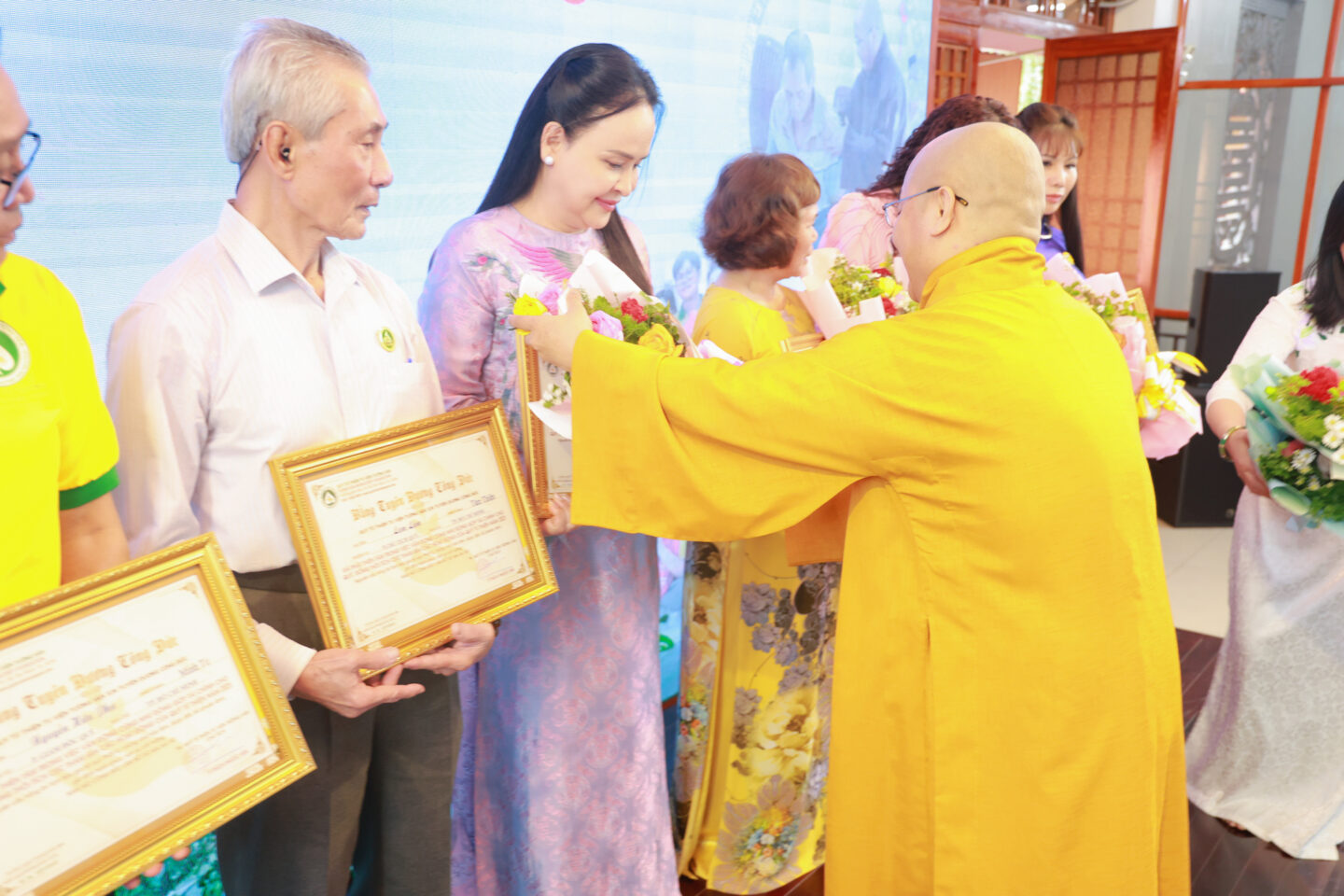 họp quỹ cuối năm 064