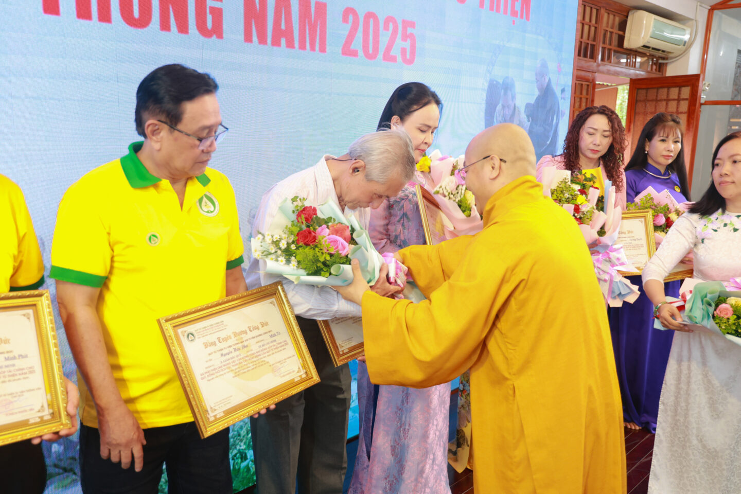 họp quỹ cuối năm 065