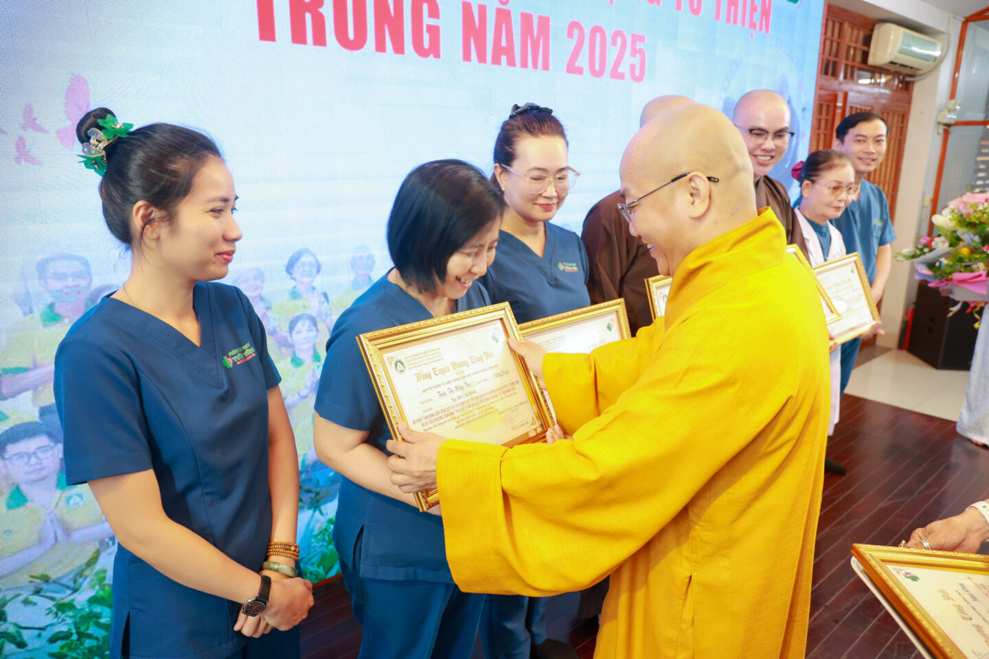 họp quỹ cuối năm 104