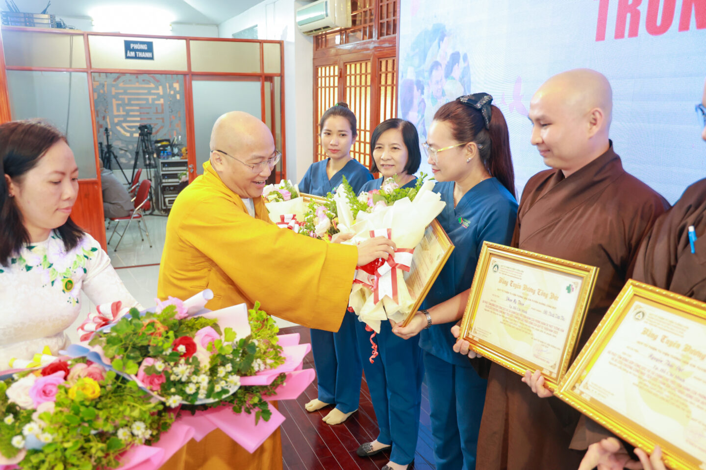 họp quỹ cuối năm 107
