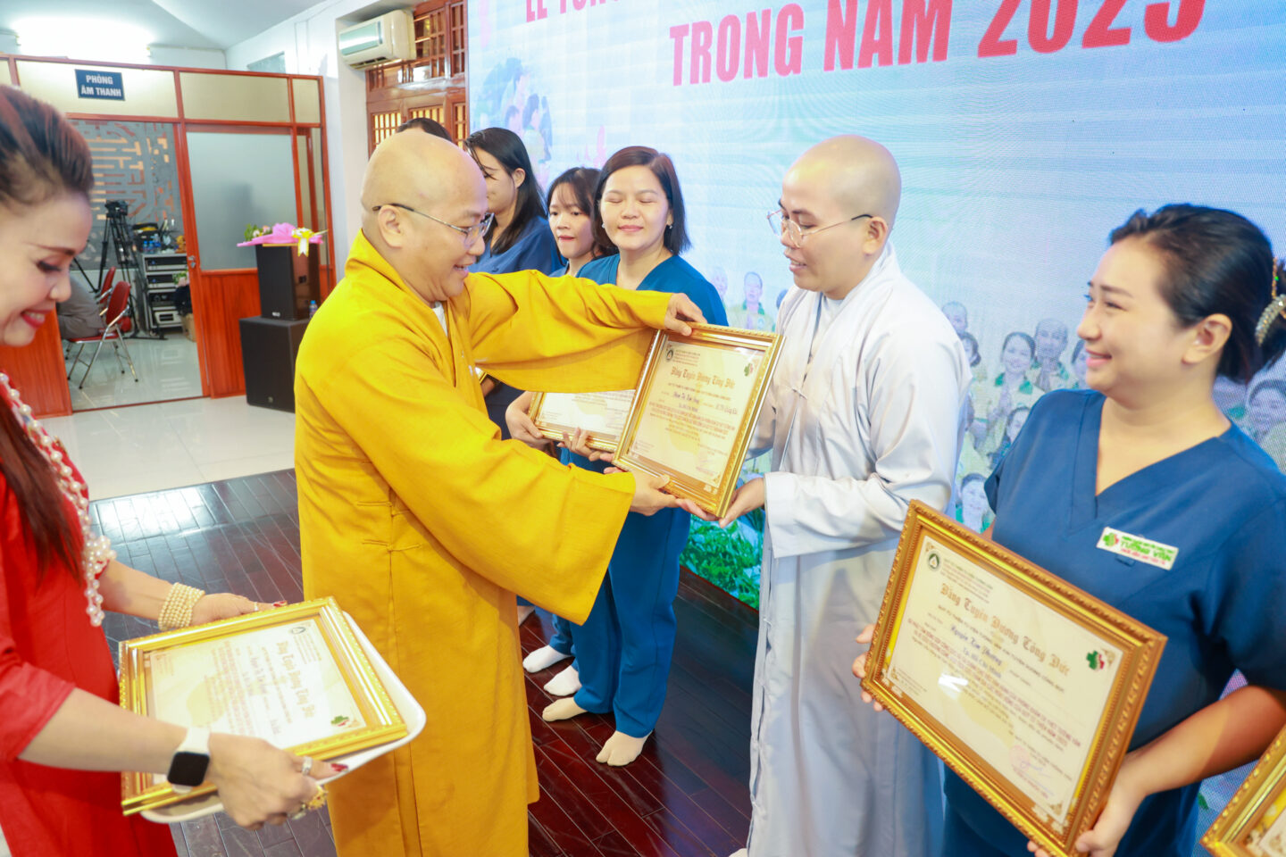 họp quỹ cuối năm 116