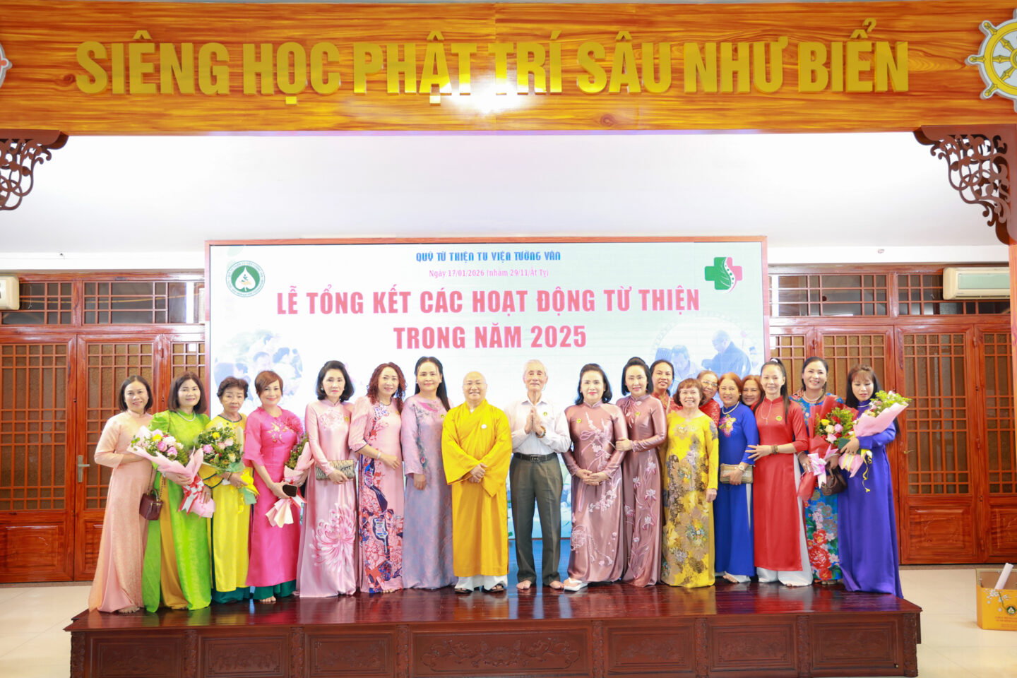 họp quỹ cuối năm 163
