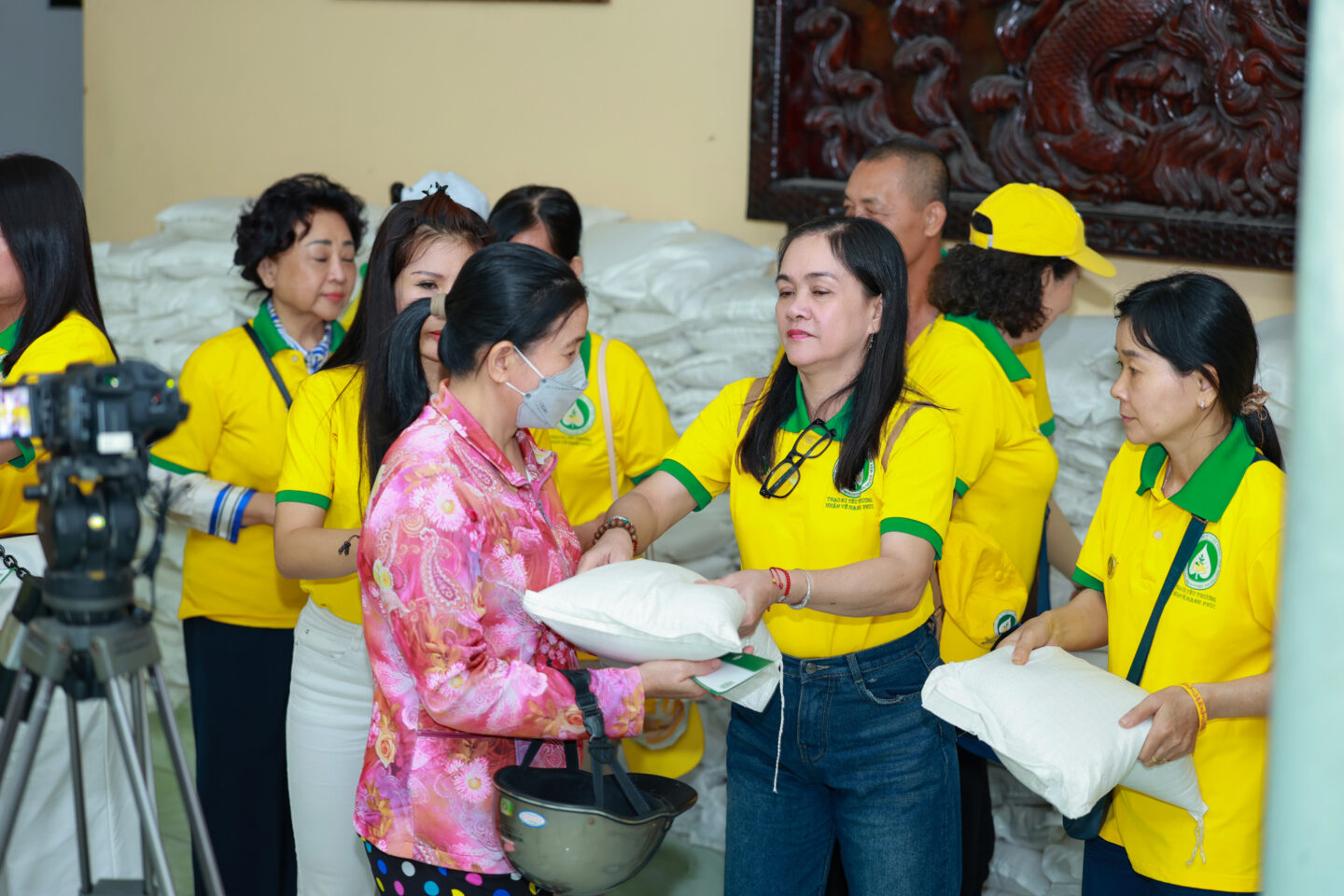qua tet tuong van 058