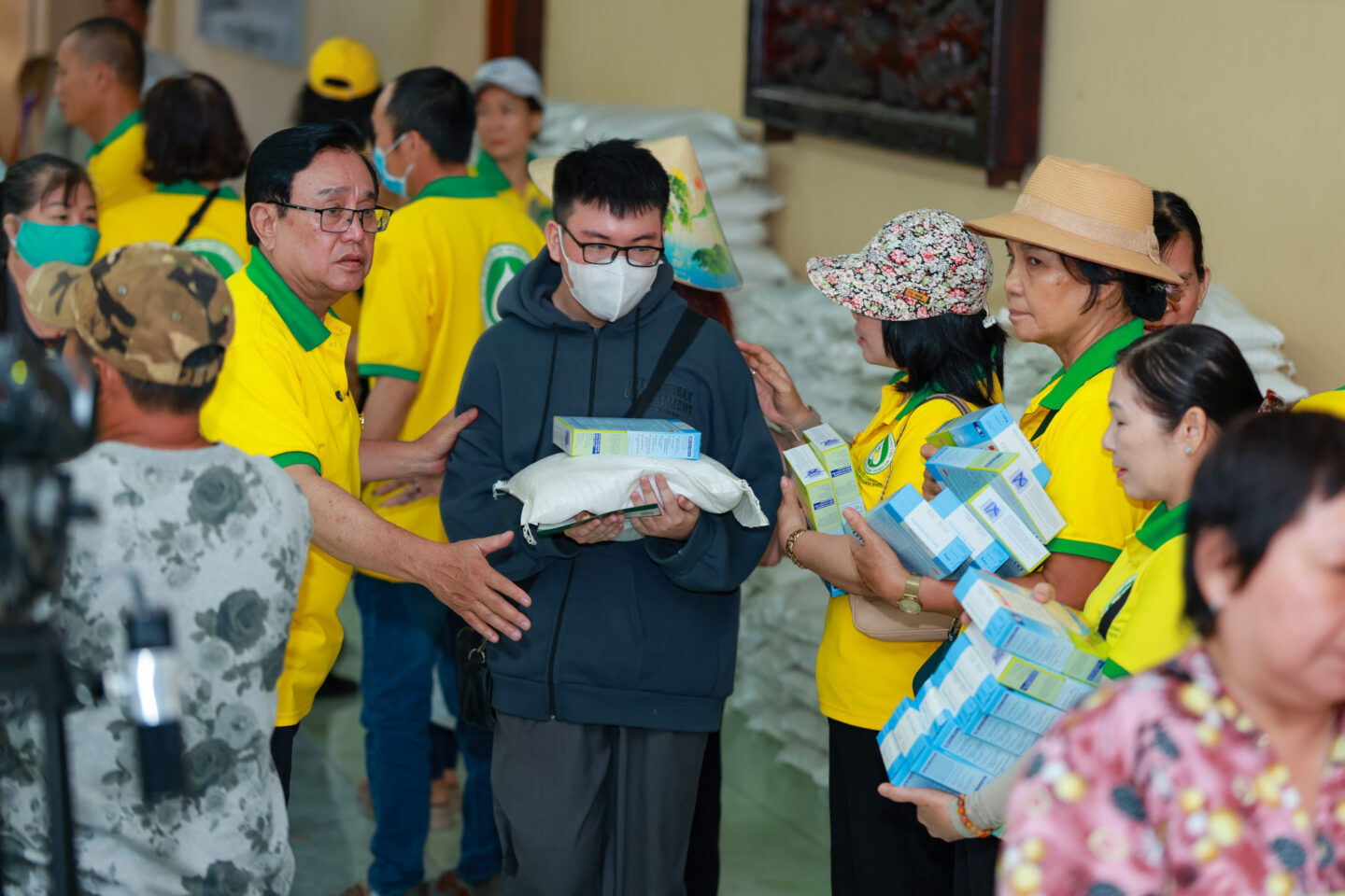 qua tet tuong van 068