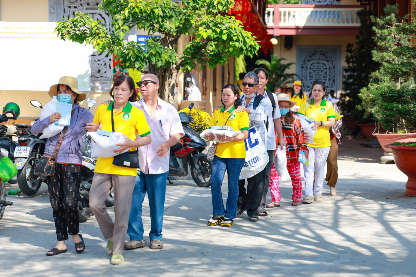 qua tet tuong van 106
