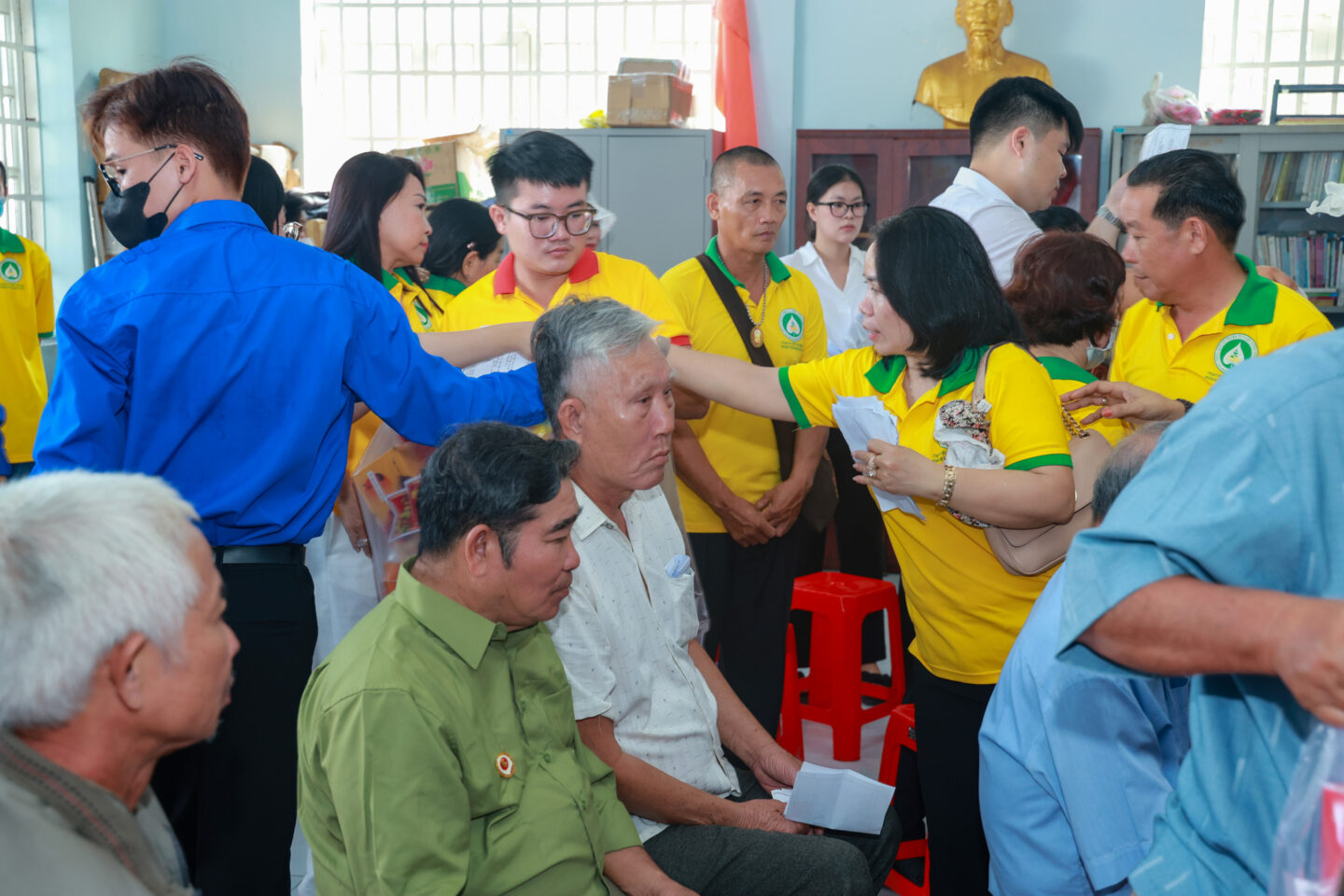 qua tet tuong van 169