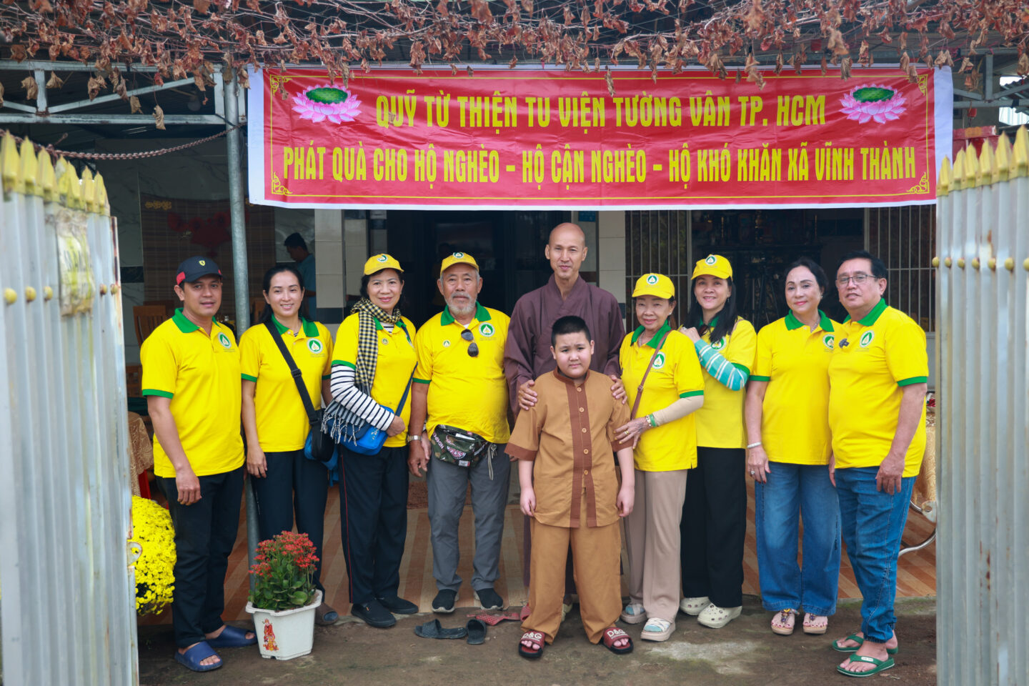 trao qua phong sanh 01