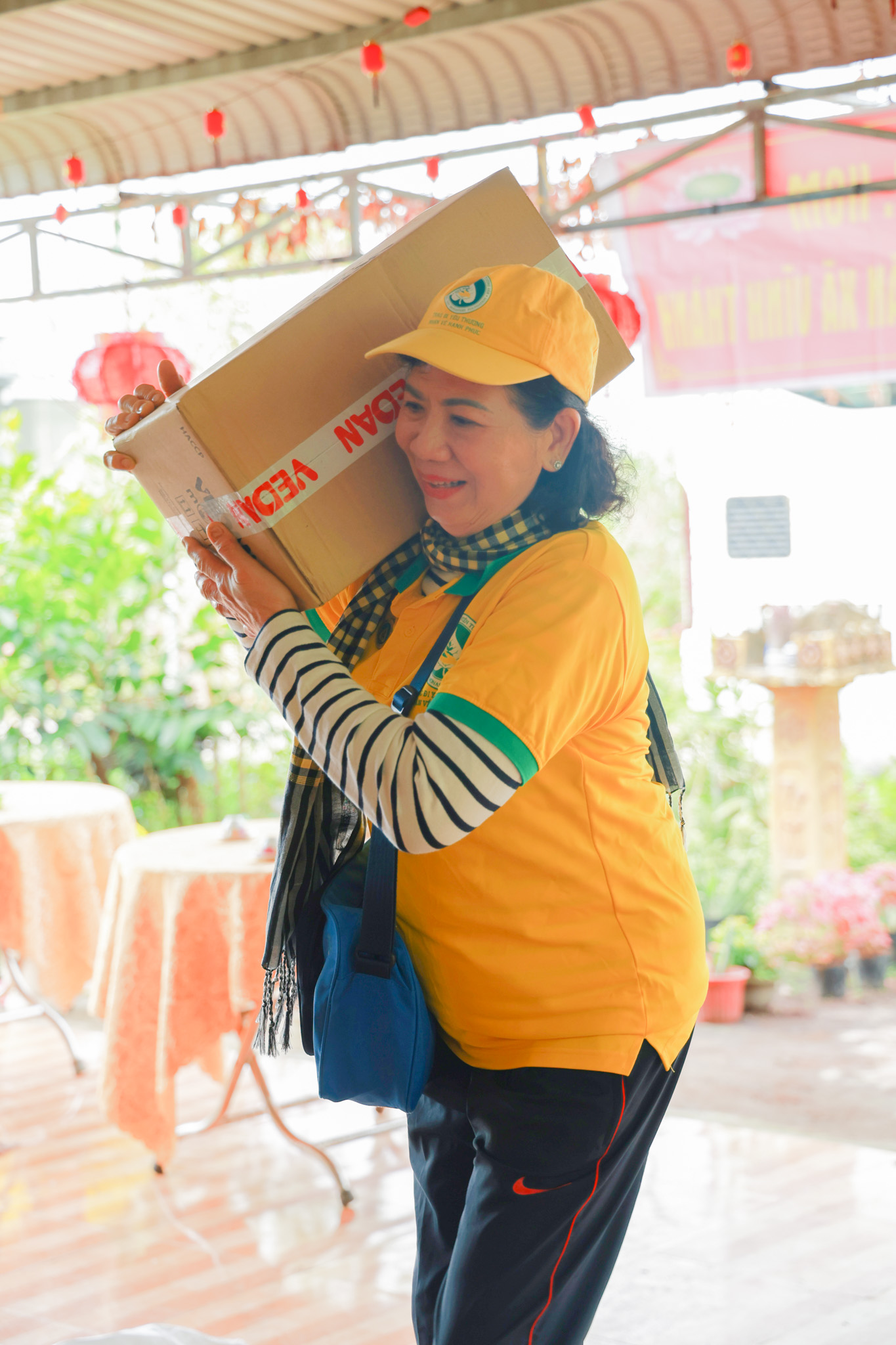 trao qua phong sanh 14