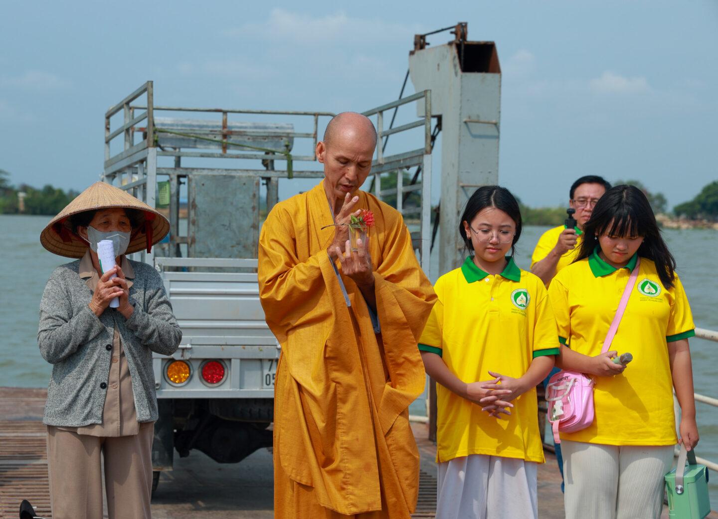 trao qua phong sanh 29