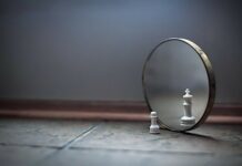 Đoạn trừ “cái tôi do suy tưởng” ảo tưởng