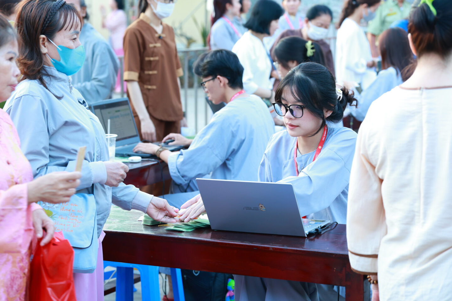 kt 49 web (231 of 225)