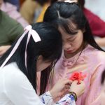 TVTV: Lễ Bông Hồng Cài Áo “Vu Lan Về, Con Nhớ…” – Lắng Đọng Ân Tình Mẹ Cha (PL.2570 – DL.2026) DSC 0563