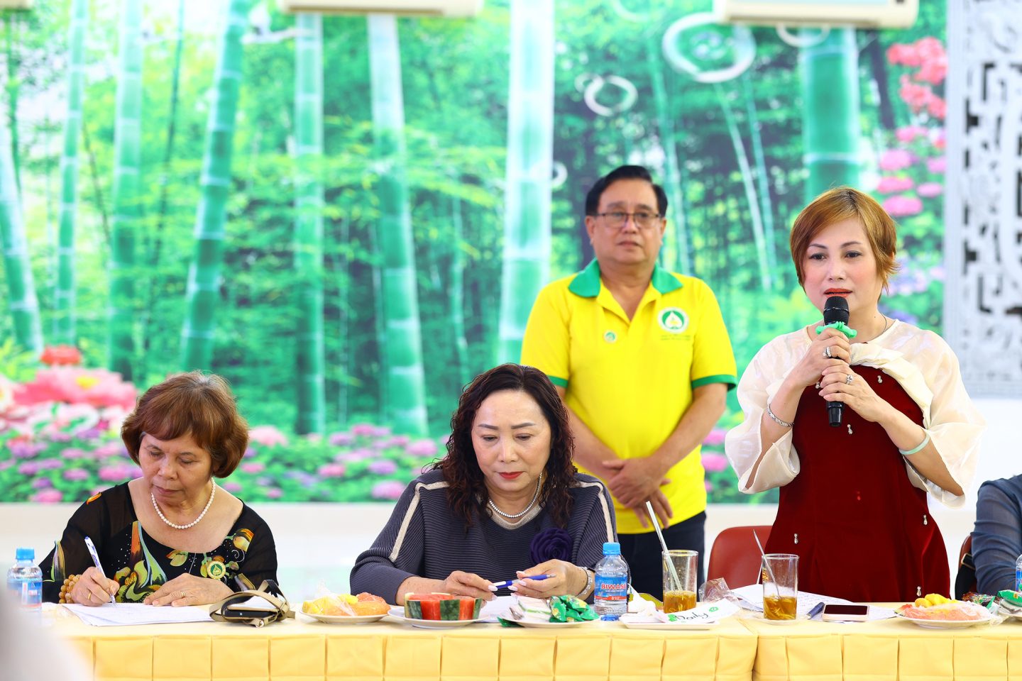 hop 6 thang dau nam 2026 (41)