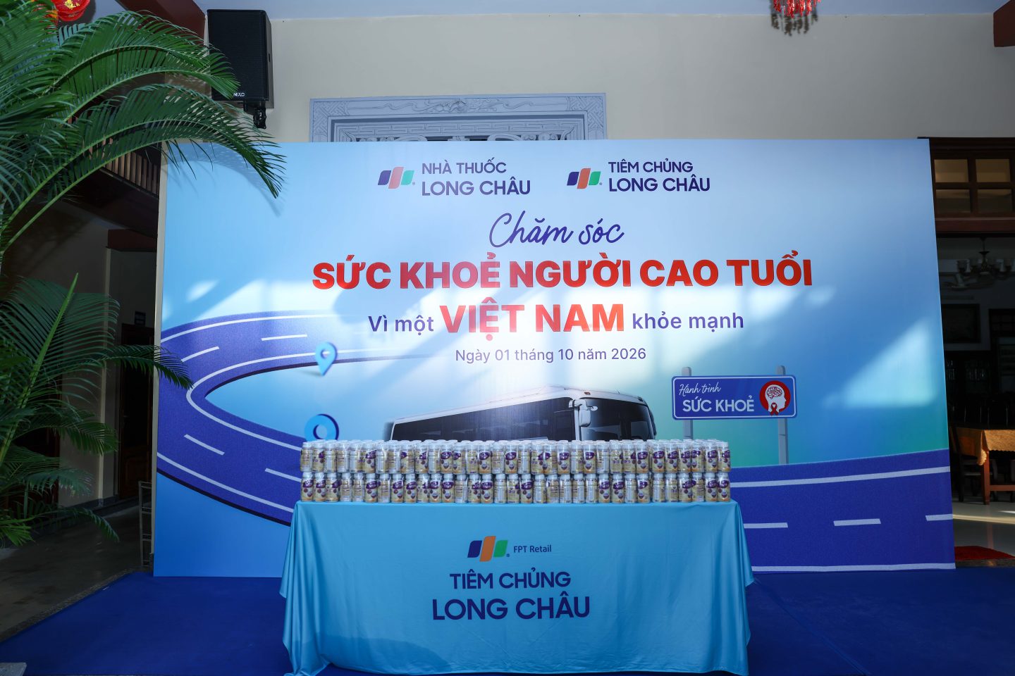 long chau (1 of 48)