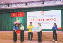 Quỹ Từ Thiện Tu Viện Tường Vân Trao Tặng 100 Triệu Đồng Học Bổng Cho Học Sinh Có Hoàn Cảnh Khó Khăn Tại Xã Tân Nhựt, Tp.HCM trao hoc bong tan nhut (7 of 15)