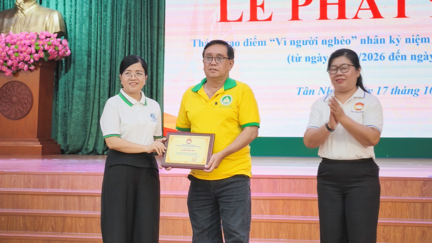 trao hoc bong tan nhut (8 of 15)