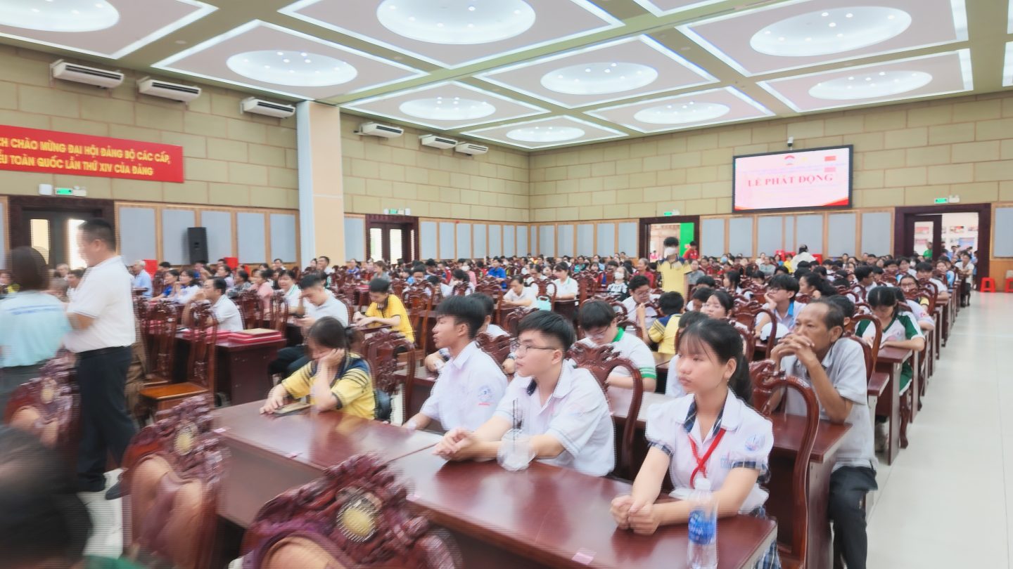 trao hoc bong tan nhut (9 of 15)